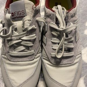 Size 8.5 women’s grey FIGs new balance -